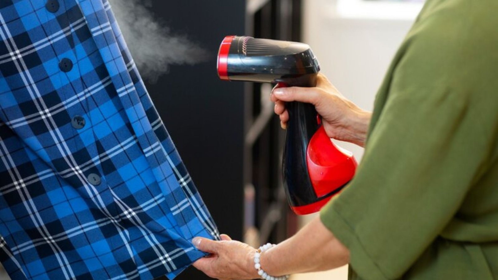 Heat Gun vs. Blow Dryer